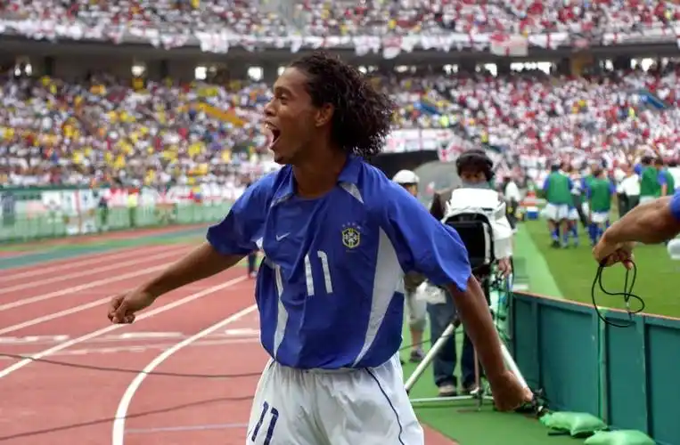 有意利用他 有意利用他